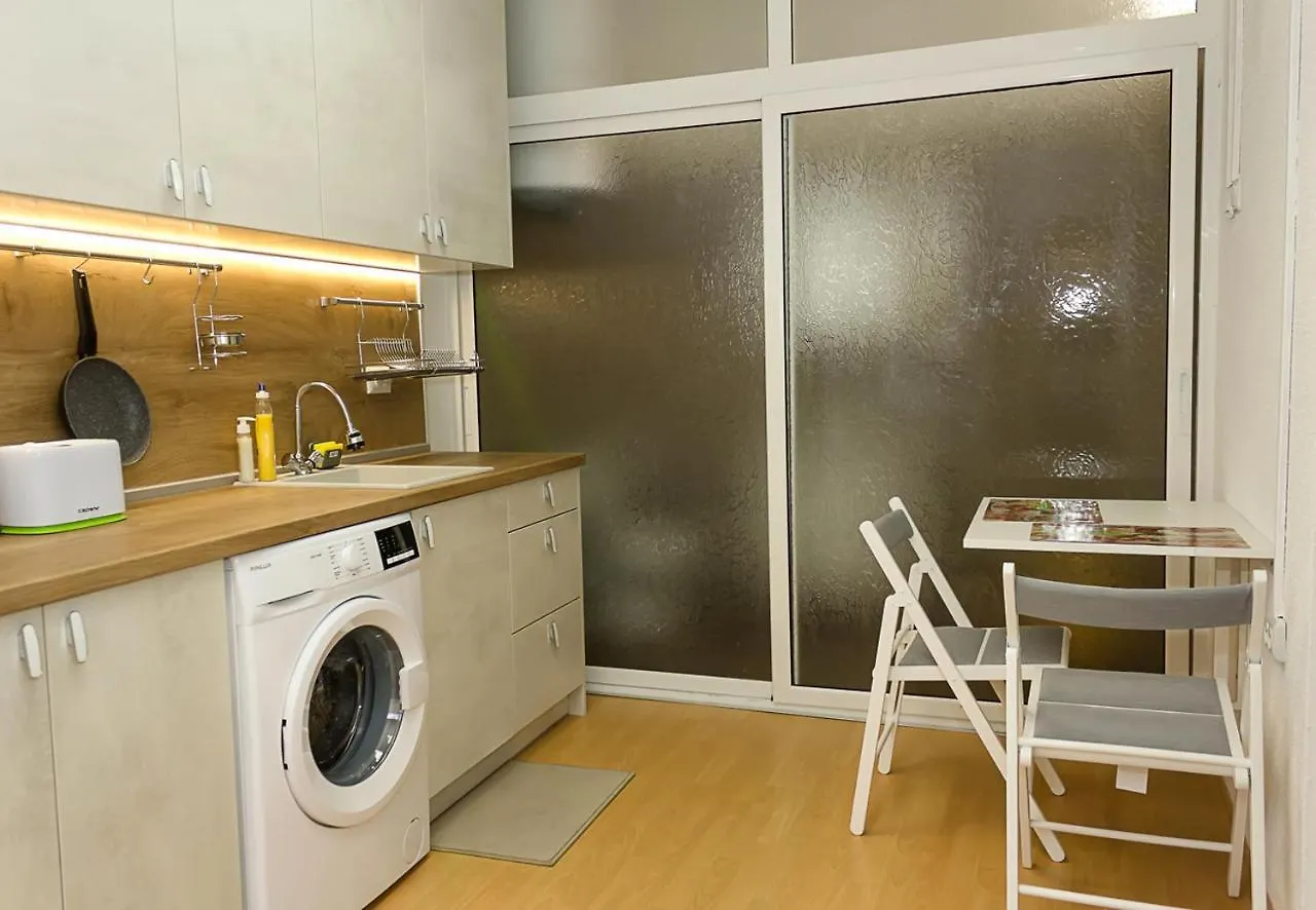 Simple And Spacious 1-Bebroom Flat With Terrace Varna 0*,