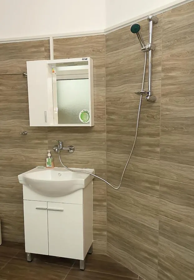 Simple And Spacious 1-Bebroom Flat With Terrace Varna 0*,  Bulgarije